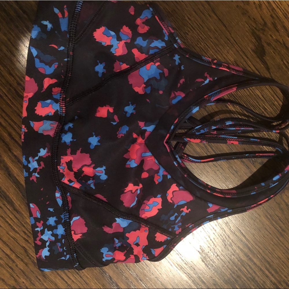 Lululemon sports bra with great support